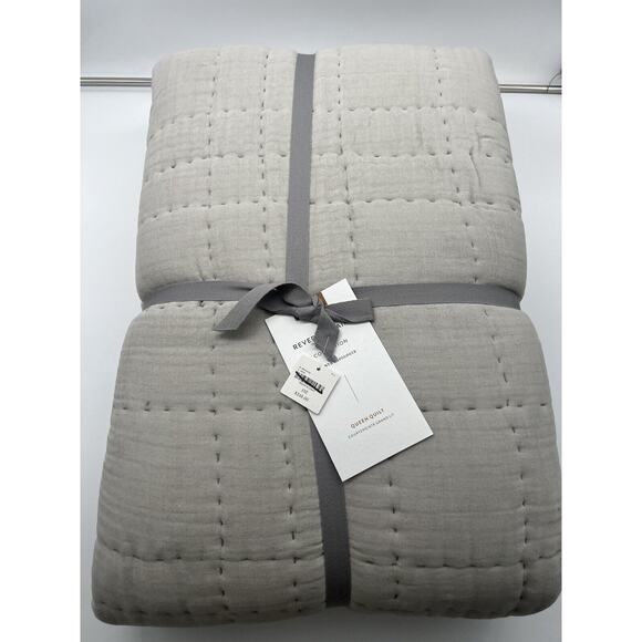 Anthropologie Reversible Airy Guaze Quilt Queen Size Grey New - Picture 2 of 5